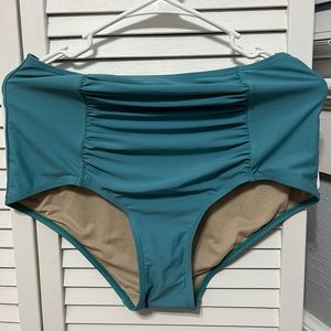 Kortni Jeane Ruched Bottoms